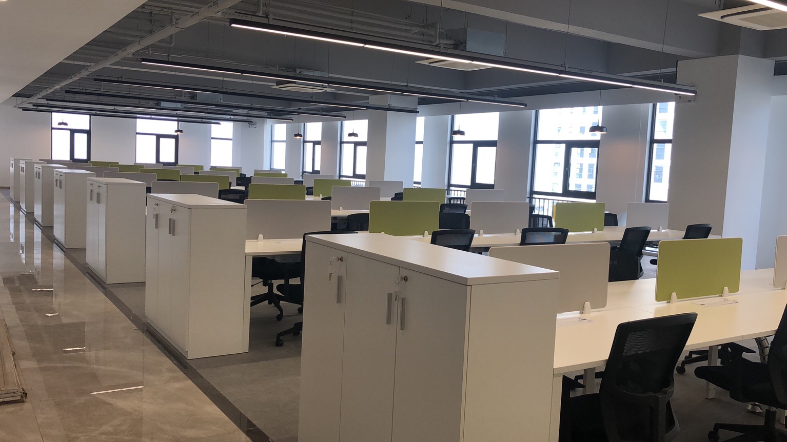 ��8ͷ�����Ψһ�ٷ���վ��Ϸ�Ƽ������ӹ�˾���з�����ϲǨ��ַ(ͼ4)